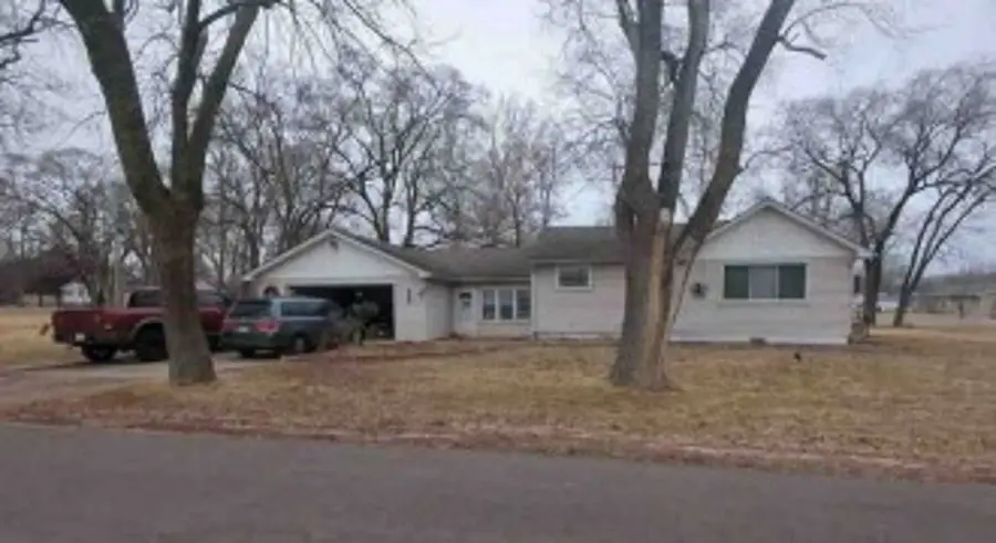 790 E 2nd Street, Coal City, IL 60416 - #2