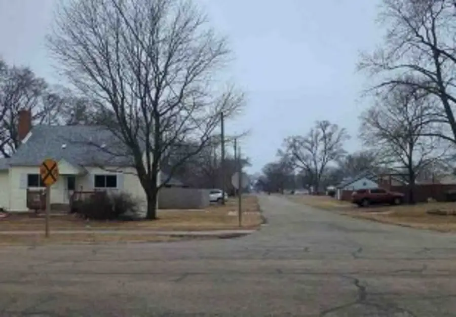 790 E 2nd Street, Coal City, IL 60416 - #3