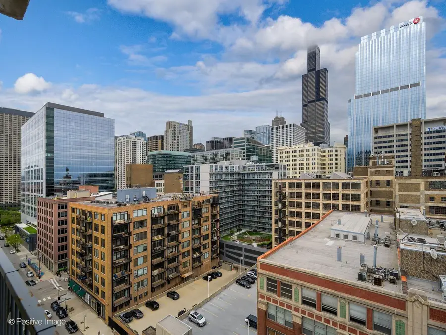 700 W Van Buren Street #1401, Chicago, IL 60607 - #3