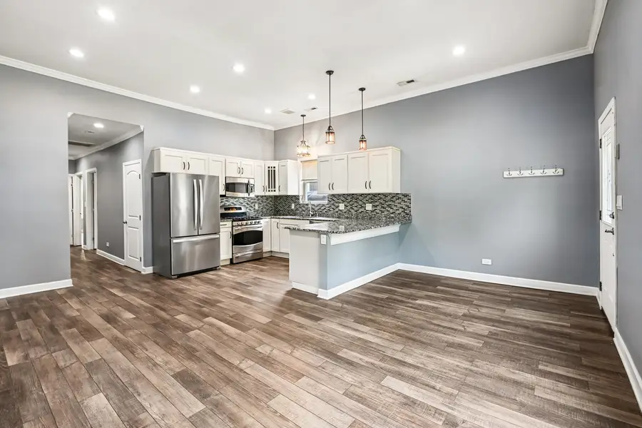 821 W Jackson Street, Morris, IL 60450 - #3