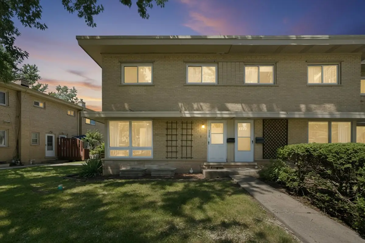 1220 N Wheeling Road, Mount Prospect, IL 60056 - #1