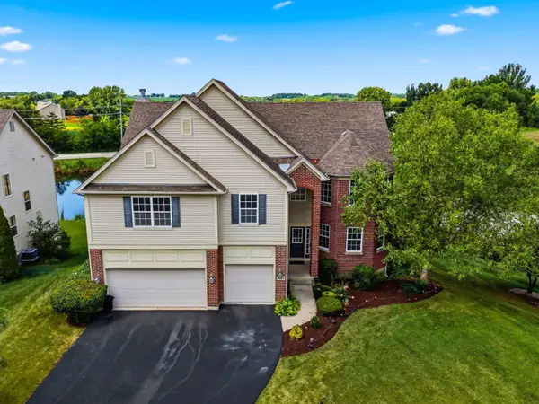 5218 Greenshire Circle, Lake In The Hills, IL 60156