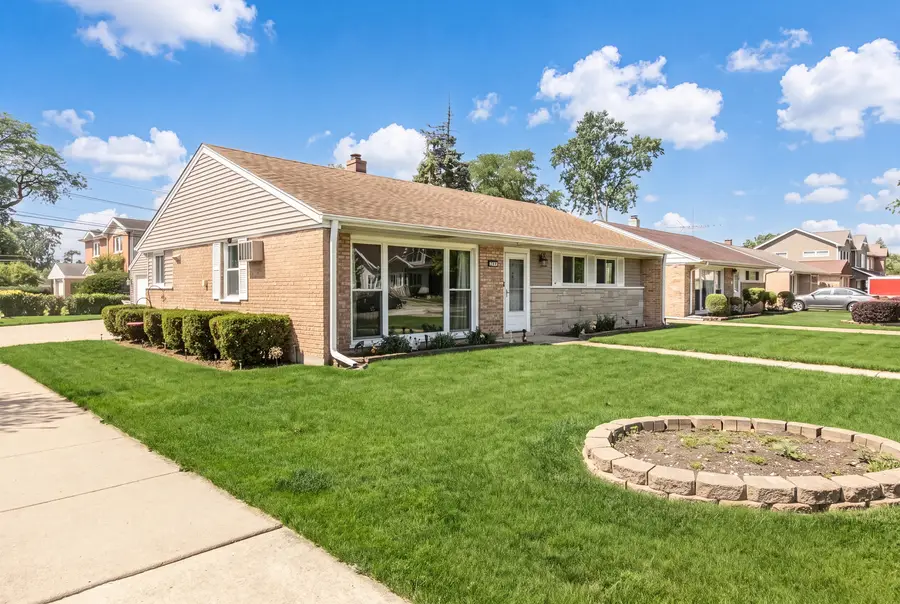 839 E Thacker Street, Des Plaines, IL 60016 - #2