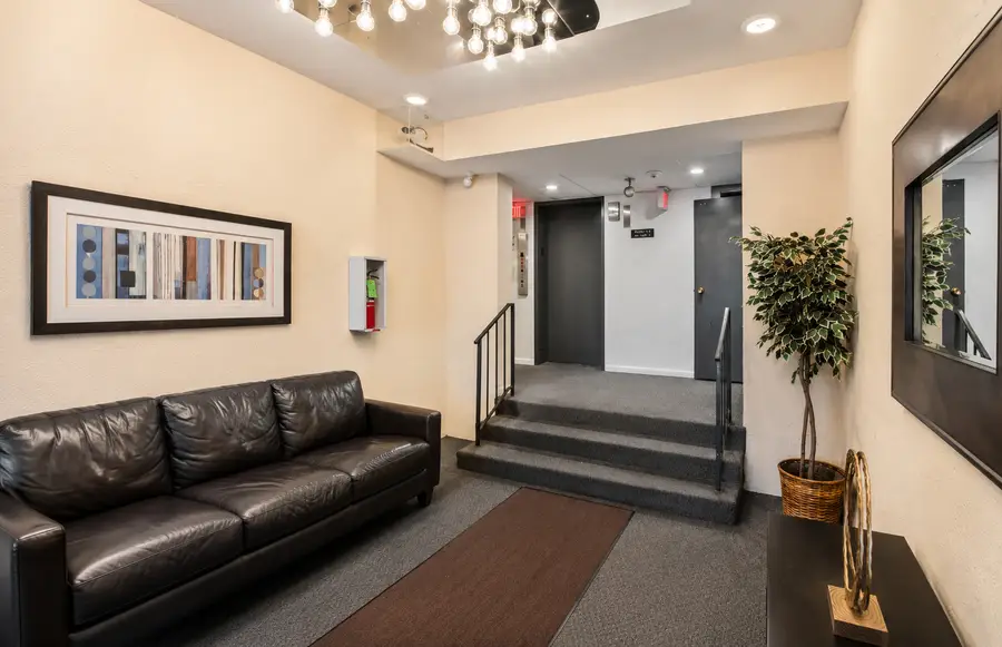 2005 Valencia Drive #306D, Northbrook, IL 60062 - #3