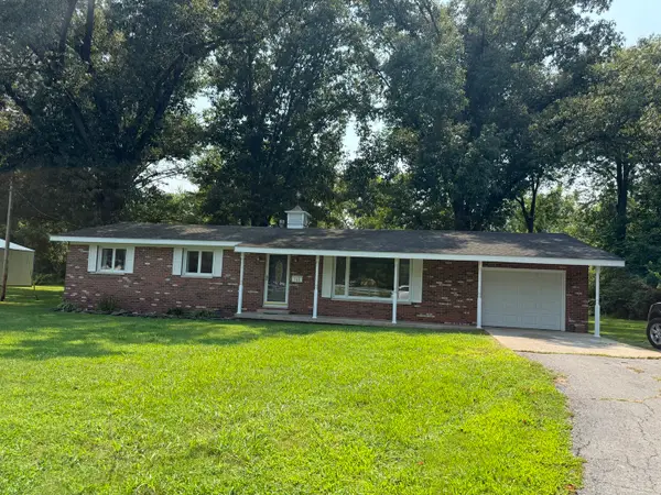 715 State Street, Eldorado, IL 62930