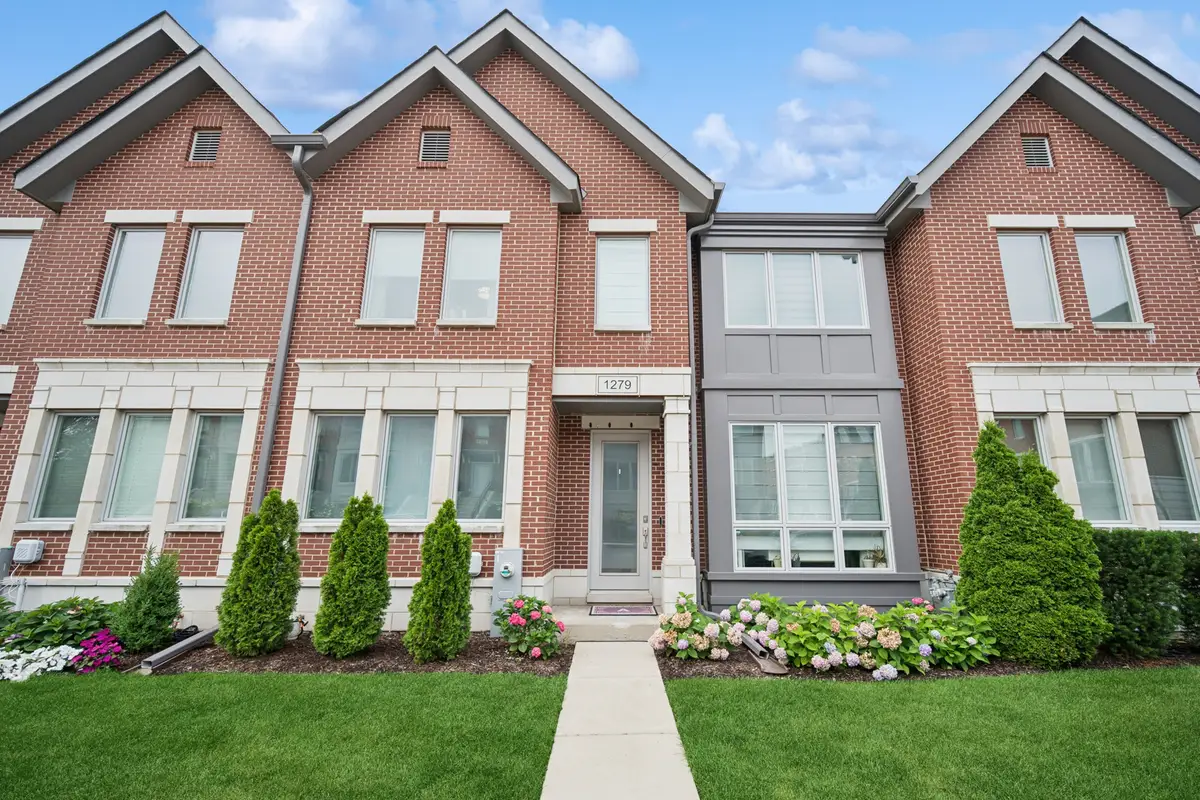 1279 Gateway Court, Northbrook, IL 60062 - #1