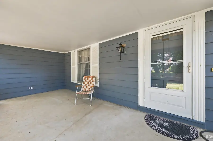 207 West Street, Geneva, IL 60134 - #3