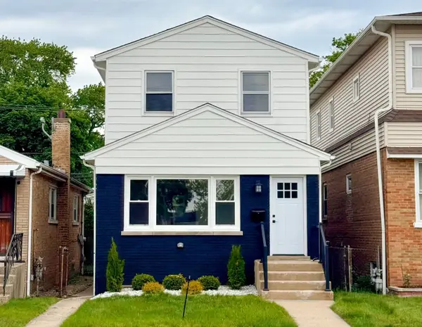 6218 W Foster Avenue, Chicago, IL 60630
