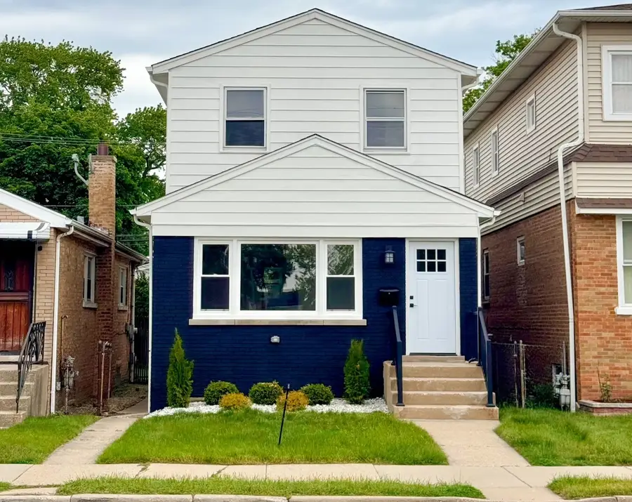 6218 W Foster Avenue, Chicago, IL 60630 - #2