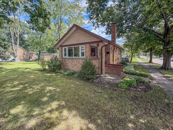 918 W Washington Street, Champaign, IL 61821