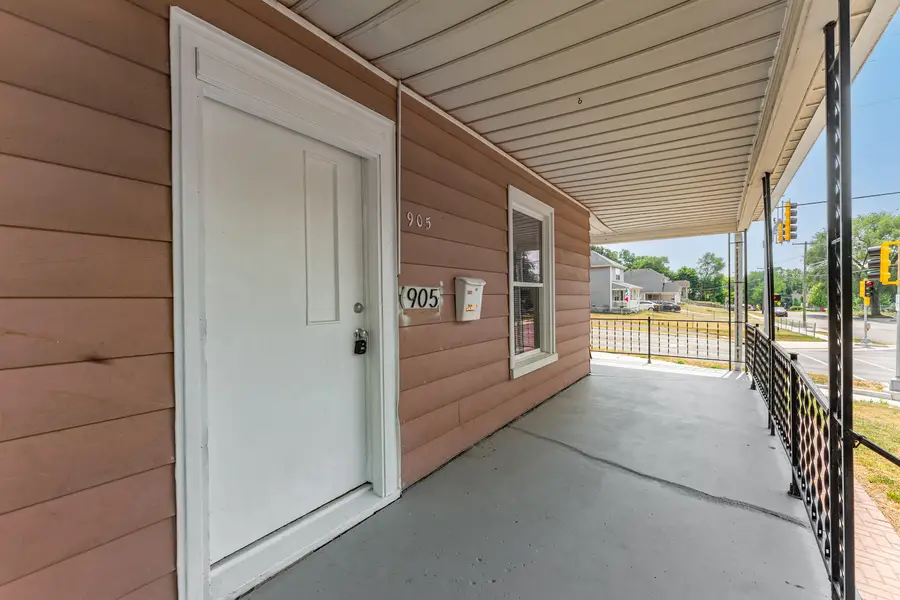 905 N Winnebago Street, Rockford, IL 61103 - #3