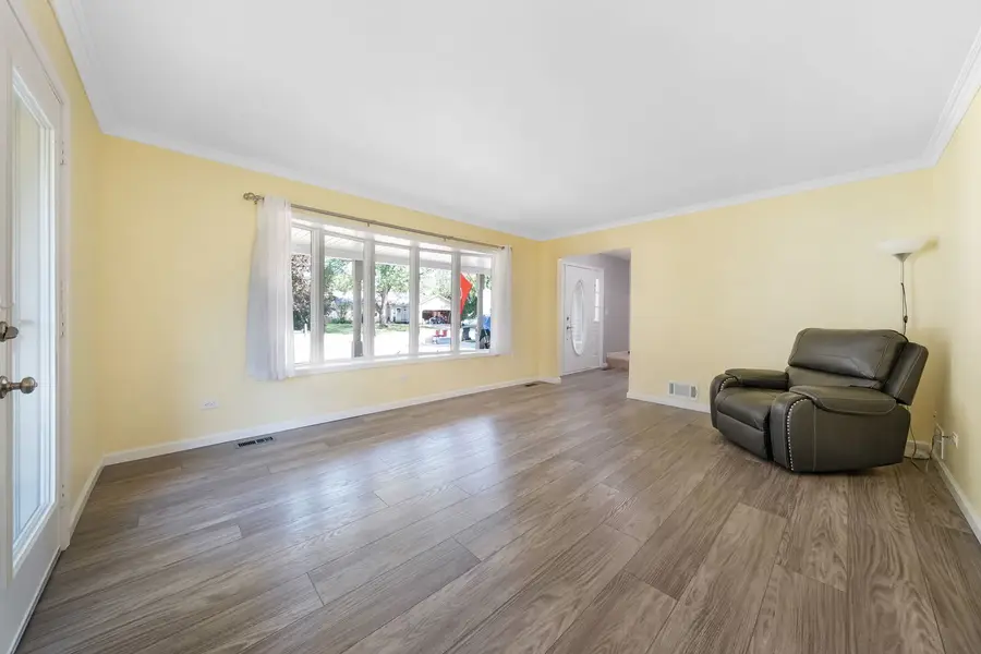 565 Liberty Avenue, South Elgin, IL 60177 - #3