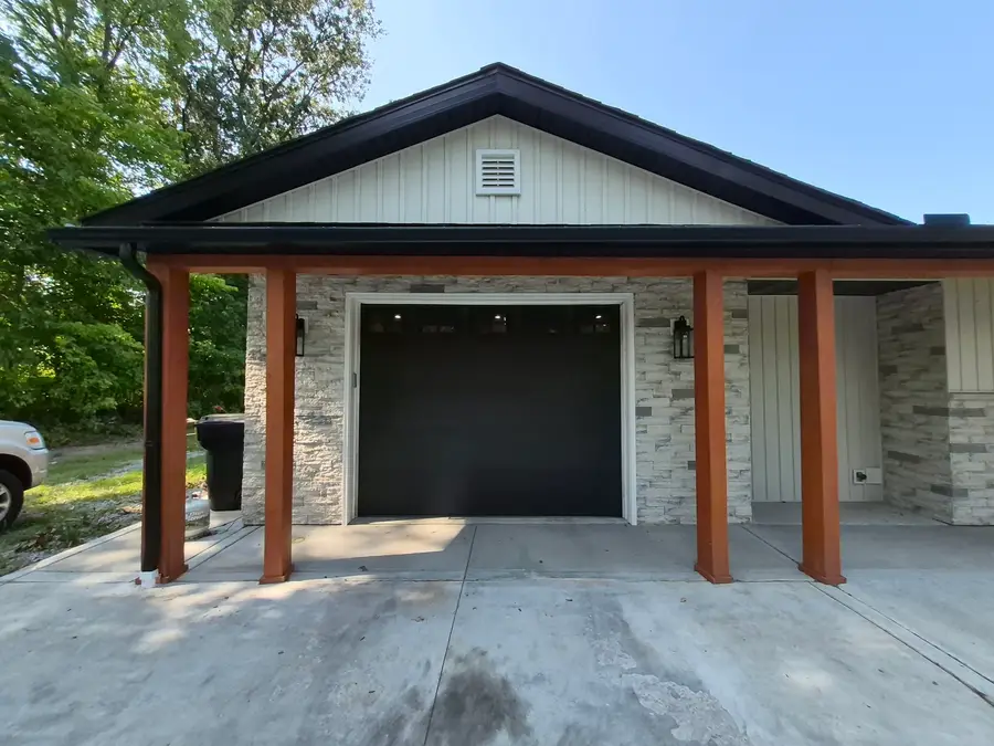 509 W Maple Street, Buckner, IL 62819 - #3