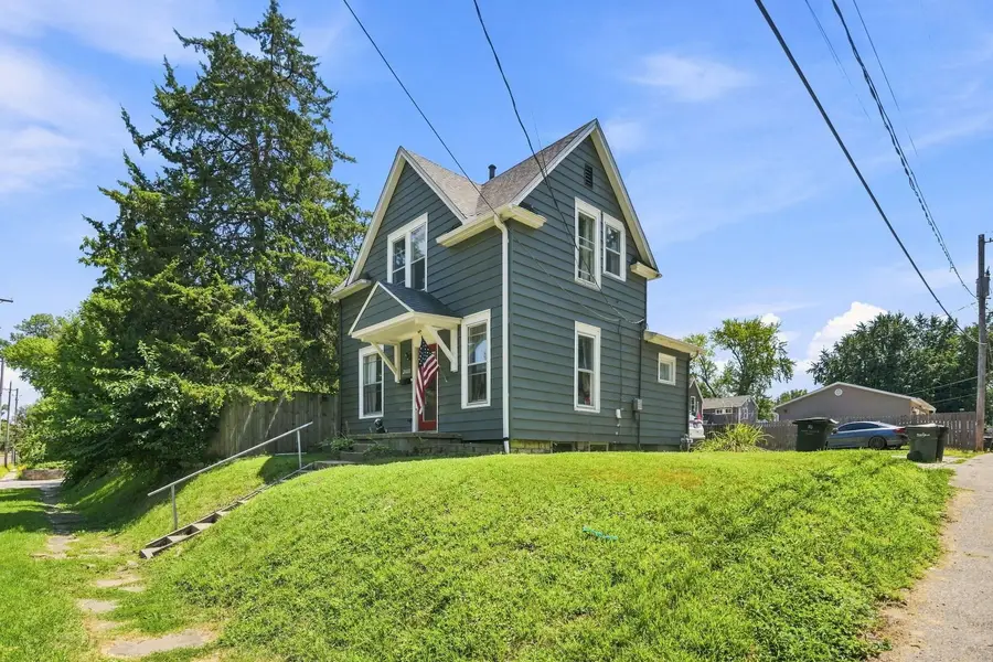 2428 13th Avenue, Rock Island, IL 61201 - #2