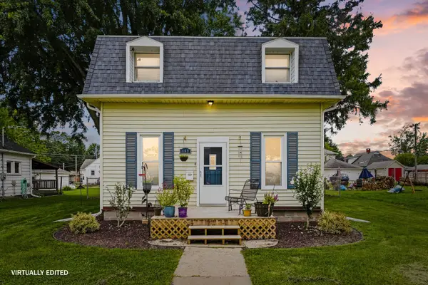 409 9th Street, De Witt, IA 52742