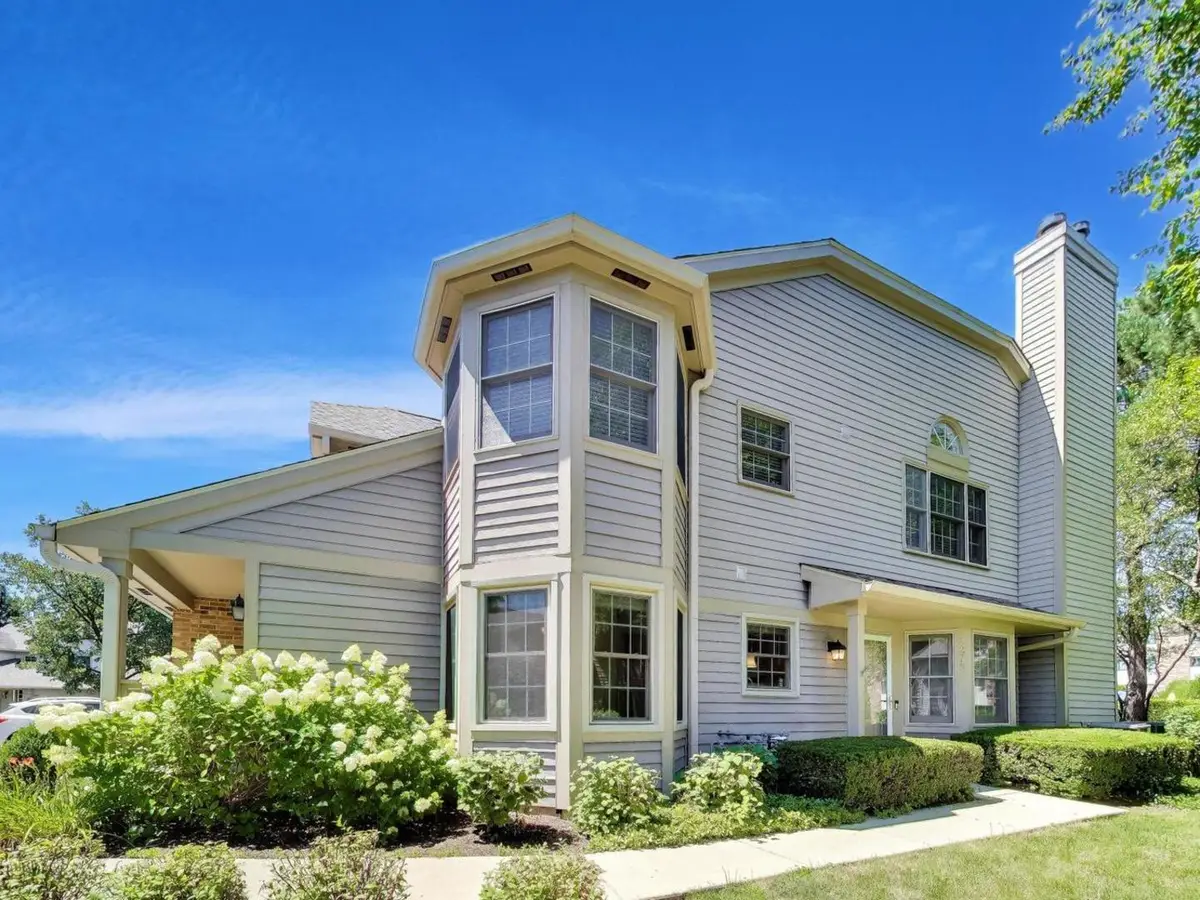 3278 N Carriageway Drive, Arlington Heights, IL 60004 - #1