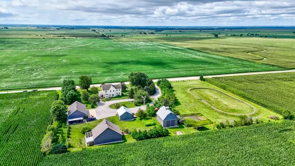 10617 E 2950 North Road, Blackstone, IL 61313