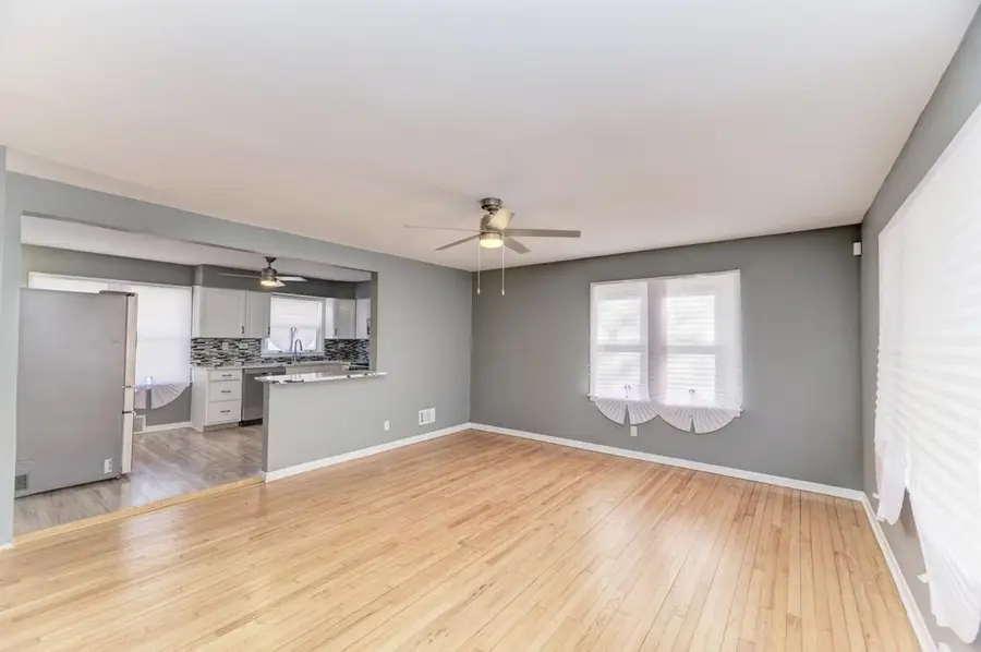 353 W Hickory Street, Chicago Heights, IL 60411 - #2