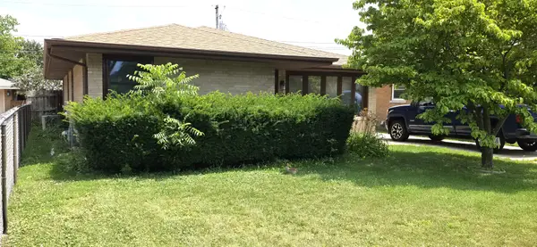 1904 Oakland Avenue, Crest Hill, IL 60403