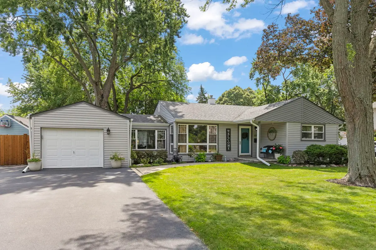 2304 Meadow Drive, Rolling Meadows, IL 60008 - #1