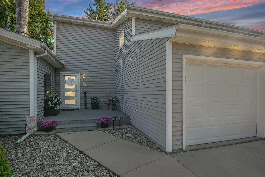 1562 Hunt Drive #B, Normal, IL 61761 - #2