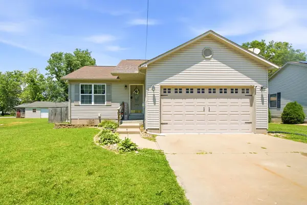 308 W Florence Street, Sesser, IL 62884