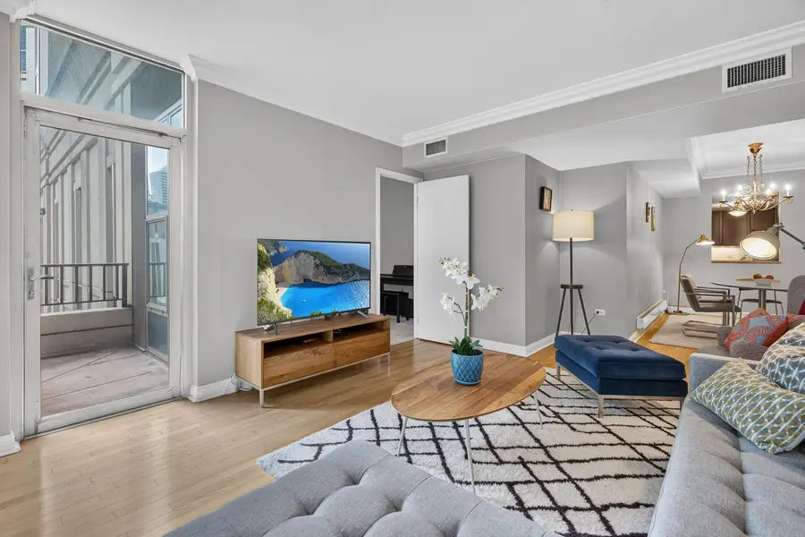 25 E Superior Street #1006, Chicago, IL 60611 - #3
