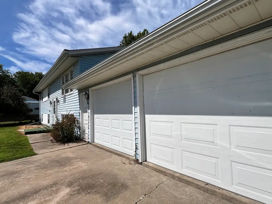 501 N 4th Avenue N, New Windsor, IL 61465 - #2