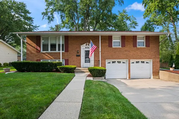 856 E Sayles Drive, Palatine, IL 60074