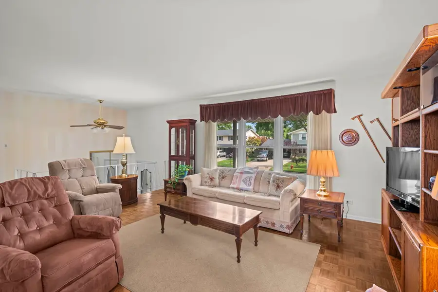 856 E Sayles Drive, Palatine, IL 60074 - #3