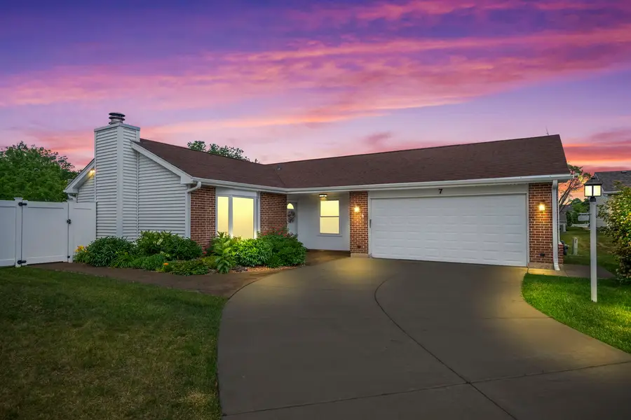 7 Greystone Court, Streamwood, IL 60107 - #2