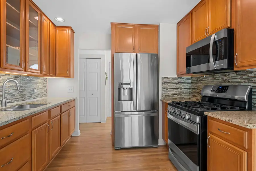 7 Greystone Court, Streamwood, IL 60107 - #3