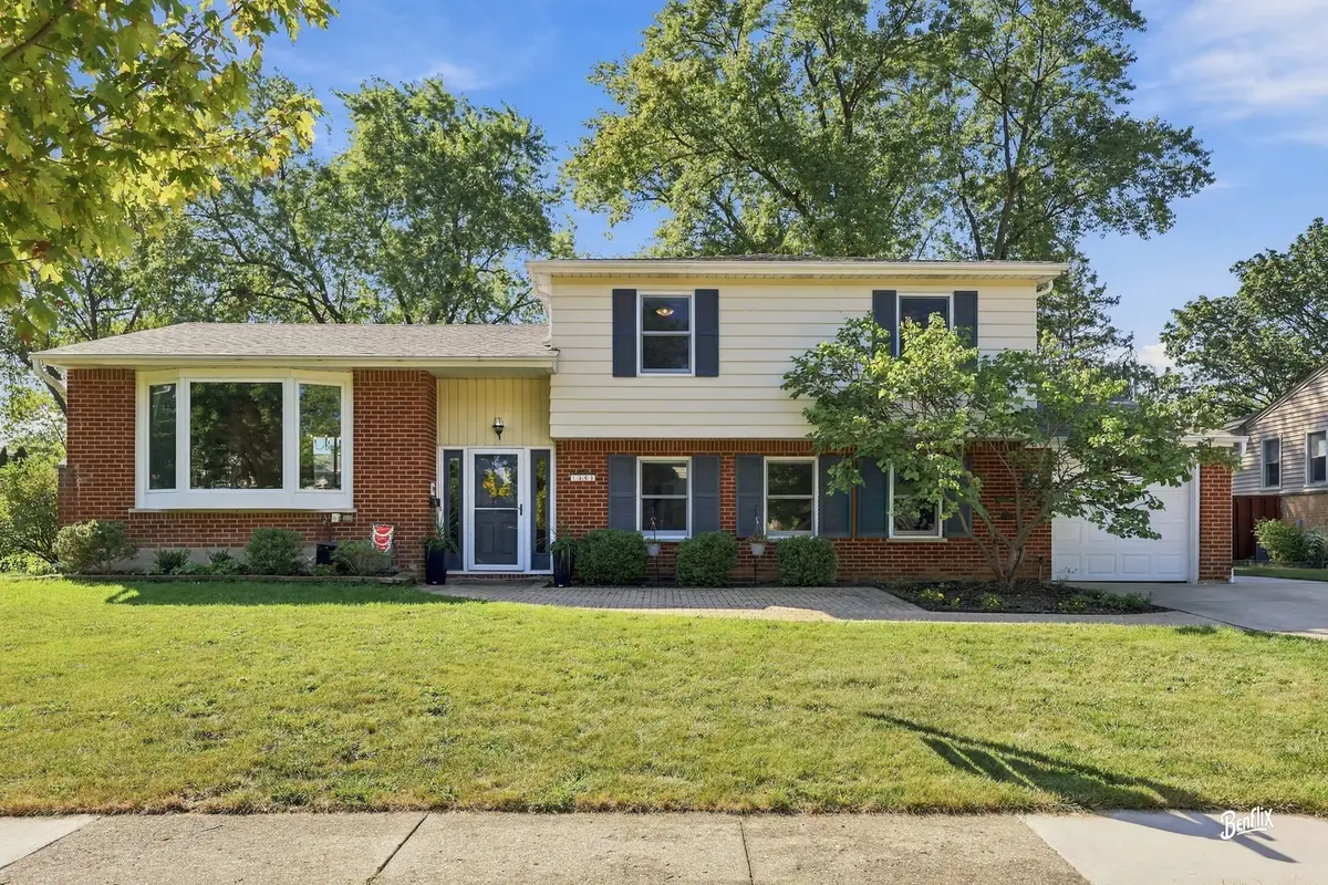 1341 E Virginia Drive, Palatine, IL 60074 - #1