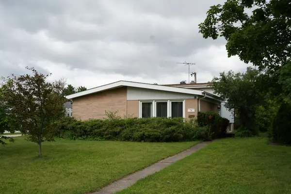 54 Fernwood Drive, Glenview, IL 60025