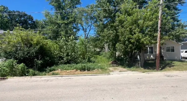 24628 W Passavant Avenue, Round Lake, IL 60073
