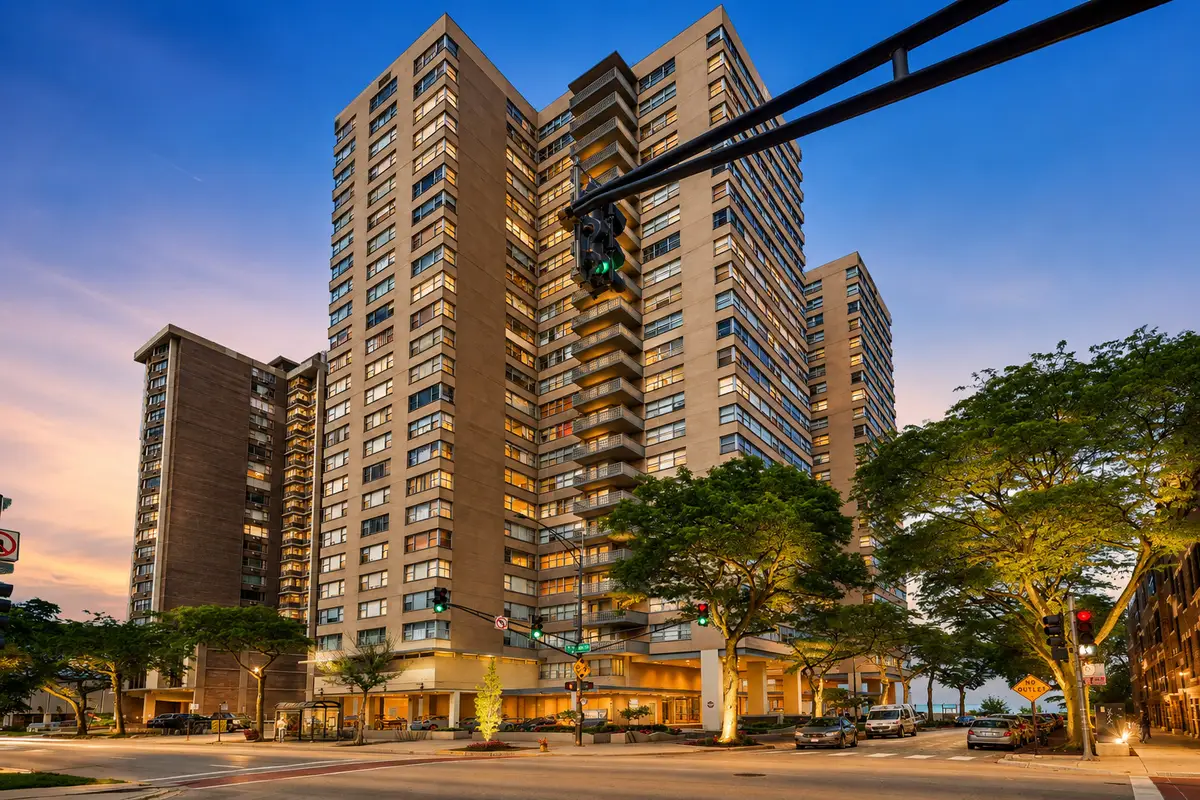 6301 N Sheridan Road #24E, Chicago, IL 60660 - #1
