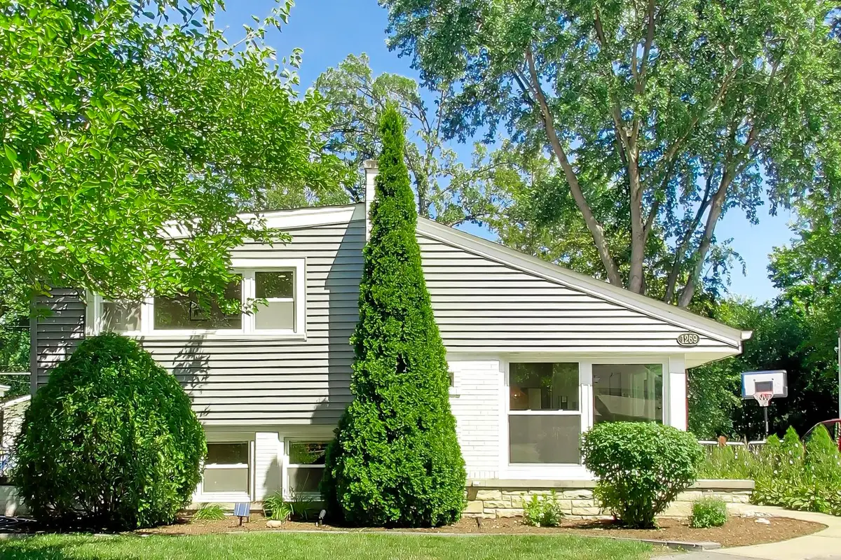 1269 Eastwood Avenue, Highland Park, IL 60035 - #1