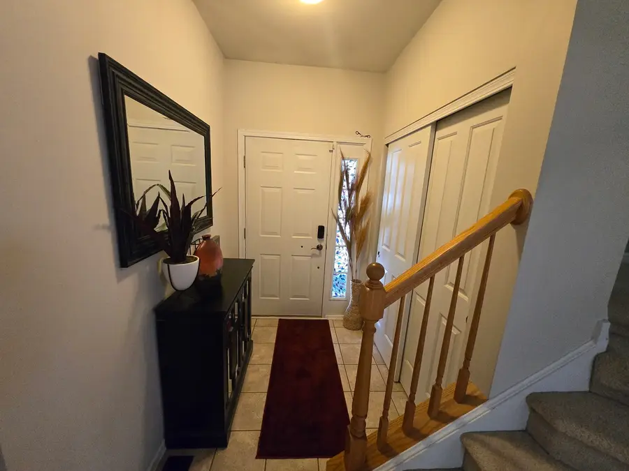 494 Vaughn Circle, Aurora, IL 60502 - #2