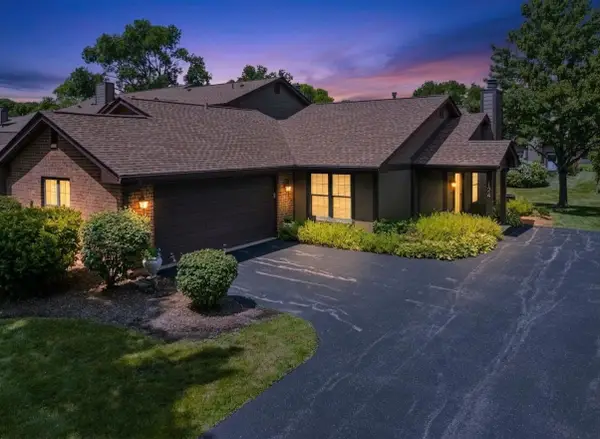 124 White Birch Lane, Westmont, IL 60559
