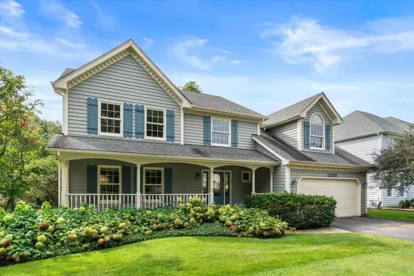 1308 Hamlet Road, Naperville, IL 60564