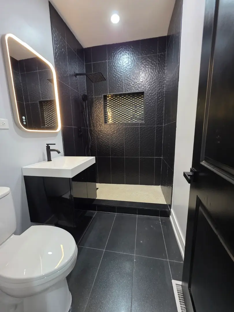 4346 W Gladys Avenue, Chicago, IL 60624 - #3