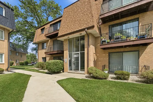 4827 W 109th Street #101, Oak Lawn, IL 60453