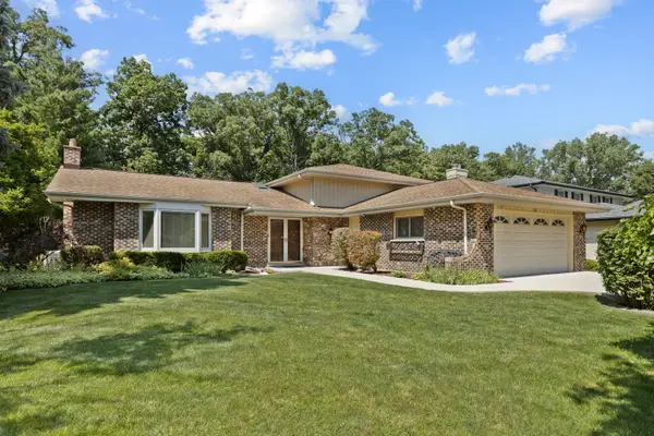 387 Woodlane Court, Wood Dale, IL 60191