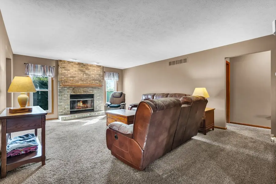 1904 Berkshire Gardens Cc Lane, Normal, IL 61761 - #3