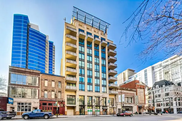 744 N Clark Street #1005, Chicago, IL 60654