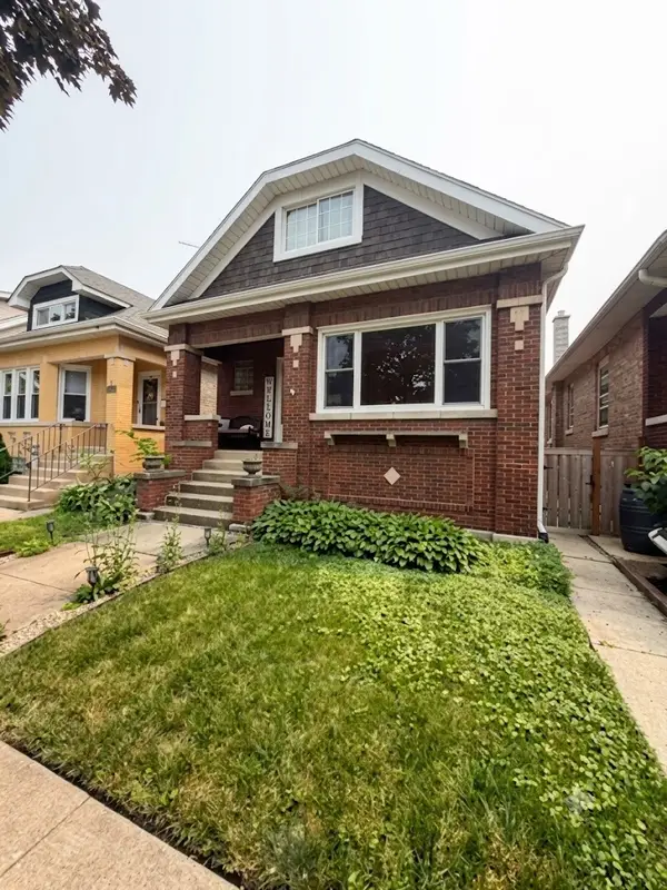 6950 30th Place, Berwyn, IL 60402