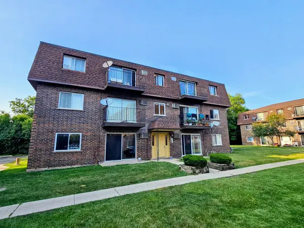 9358 Golf Road #3B, Des Plaines, IL 60016