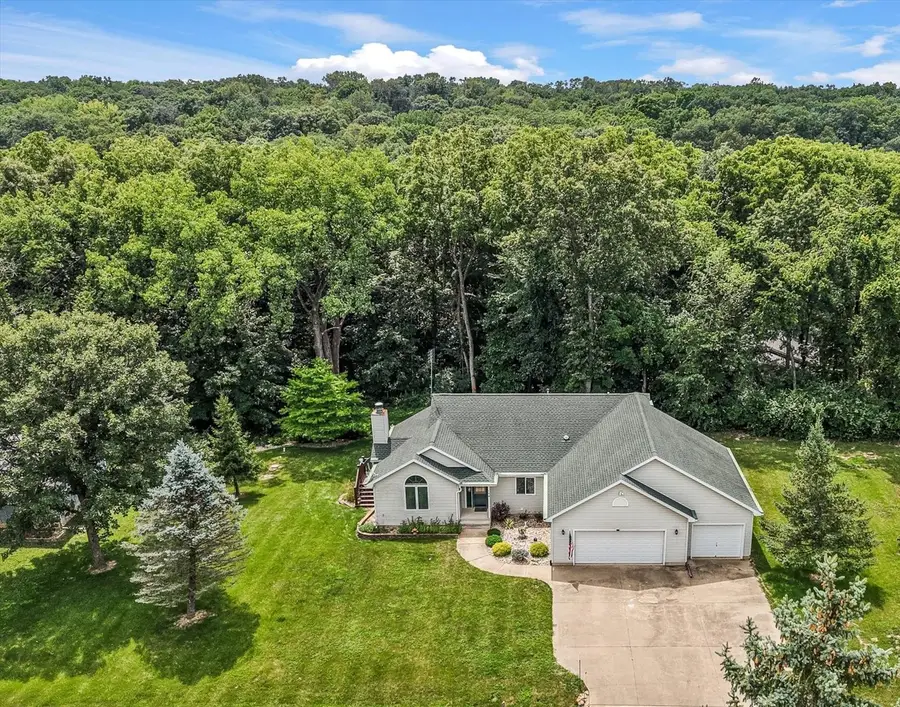 154 Lake Thunderbird Drive, Putnam, IL 61560 - #2