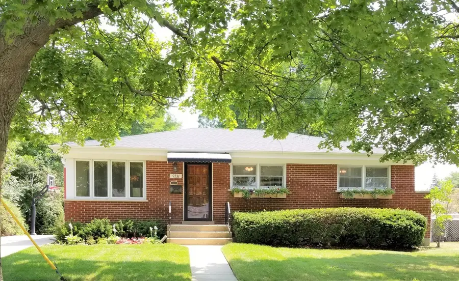 9331 Oriole Avenue, Morton Grove, IL 60053 - #2