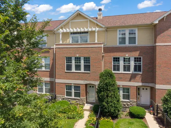 231 N West Street, Wheaton, IL 60187